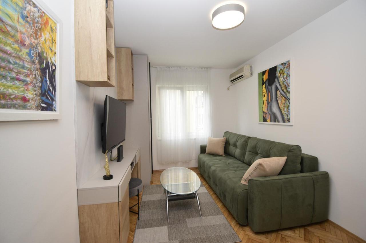 Studio Apartment Art Zone Podgorica Exterior photo